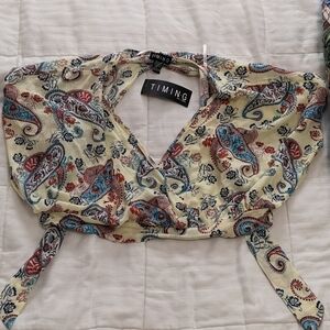 New with tags Timing tie crop top size small